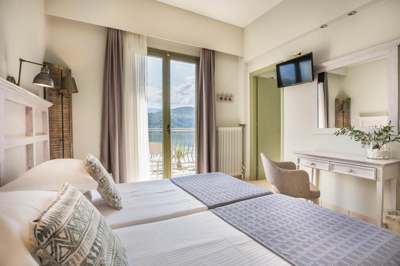 Tourist Boutique Hotel Аргостолион Экстерьер фото